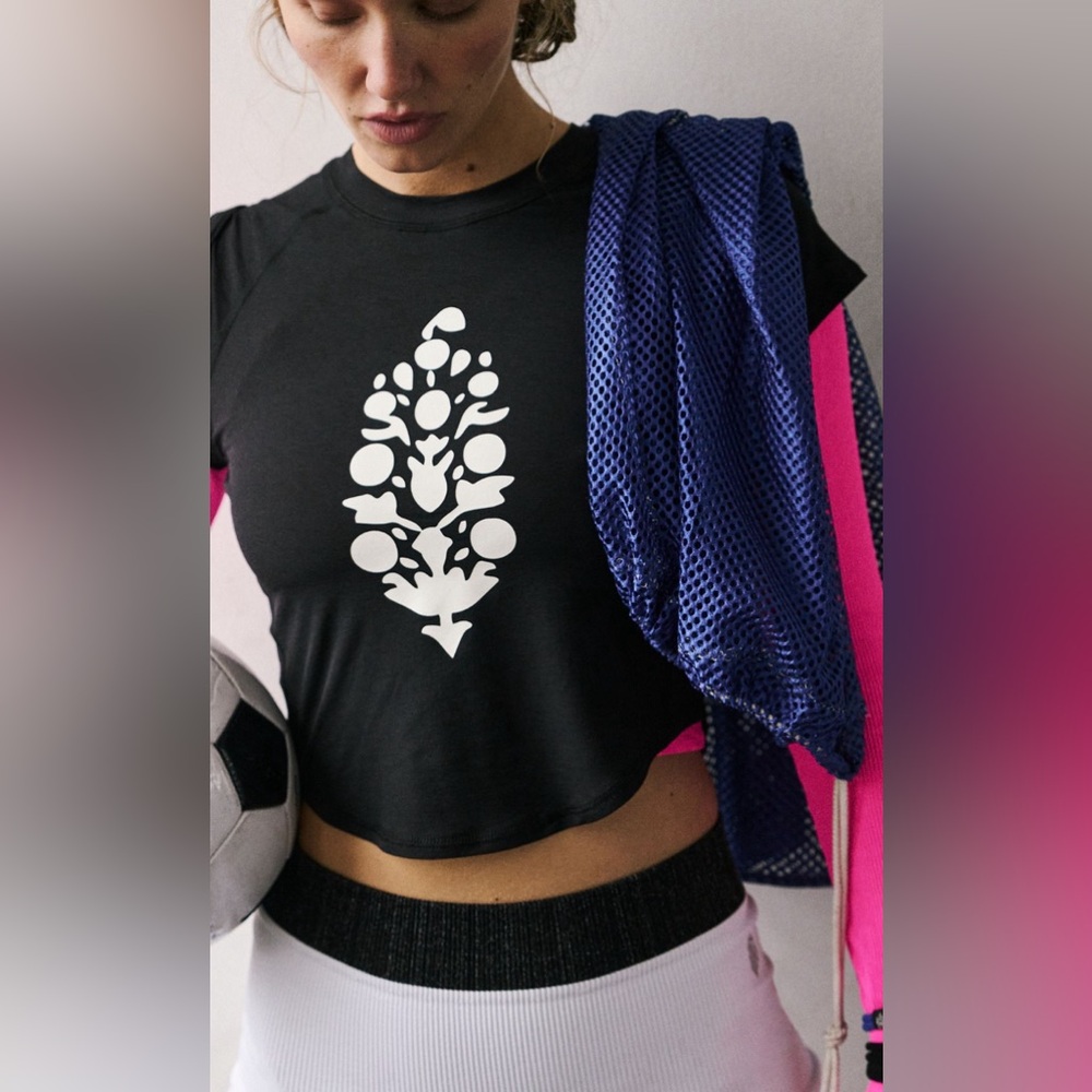 FP Movement Tempo On Repeat Logo Short-Sleeve Tee